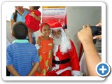 criana-com-papai-noel_31292258894_o